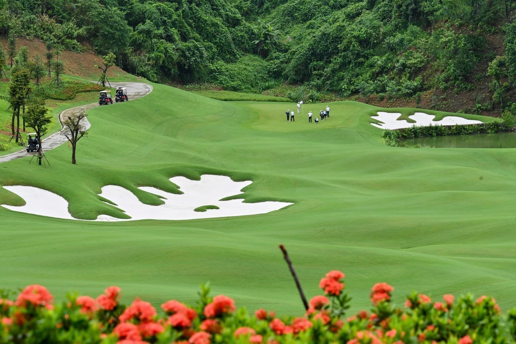 	Sapa Grand Golf Course image 7