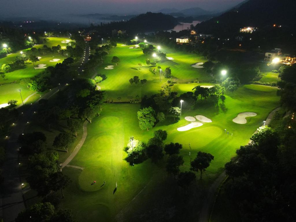 Tam Dao Golf Resort image 10