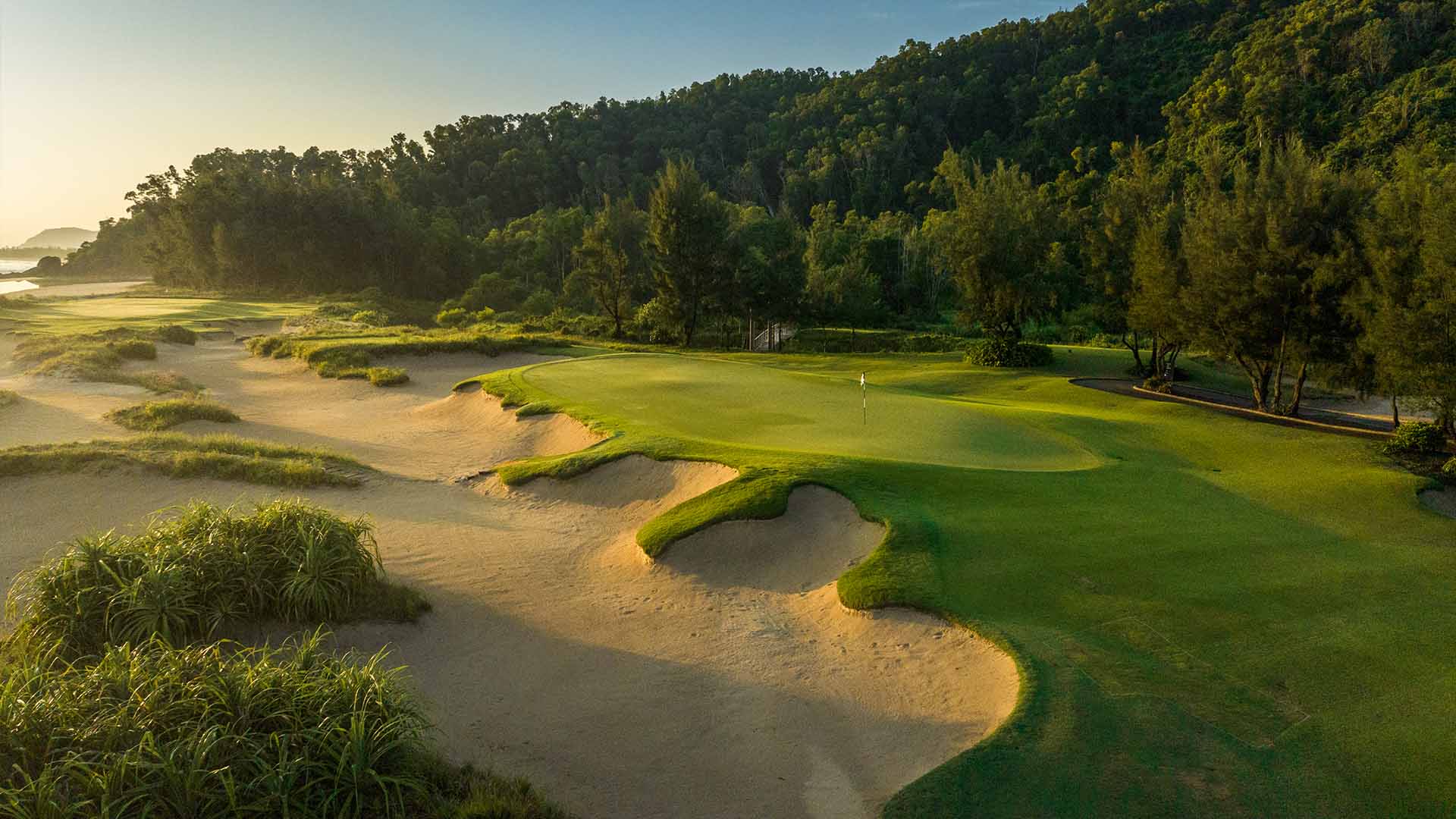 Trang An Golf & Country Club image 10