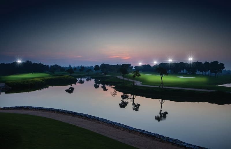 Sân golf Vân Trì image 7